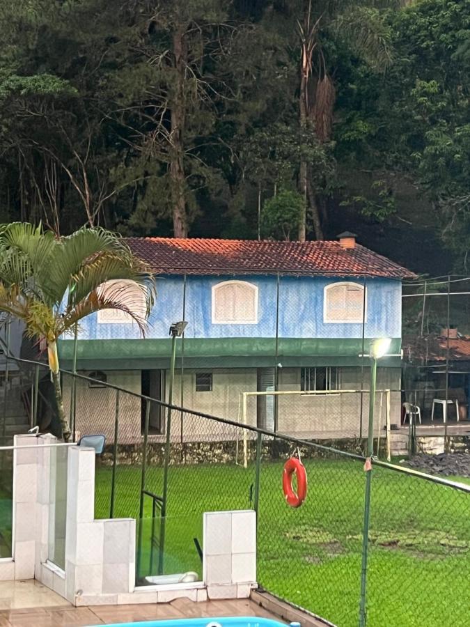 Chacara Recanto Do Guerreiro Em Aruja Bagian luar foto