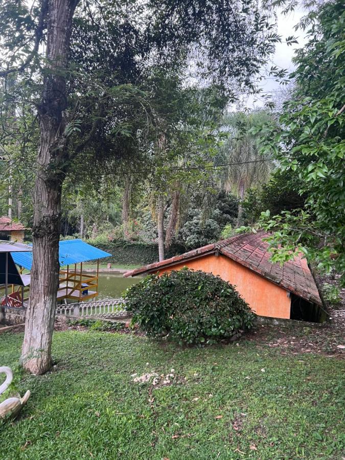 Chacara Recanto Do Guerreiro Em Aruja Bagian luar foto